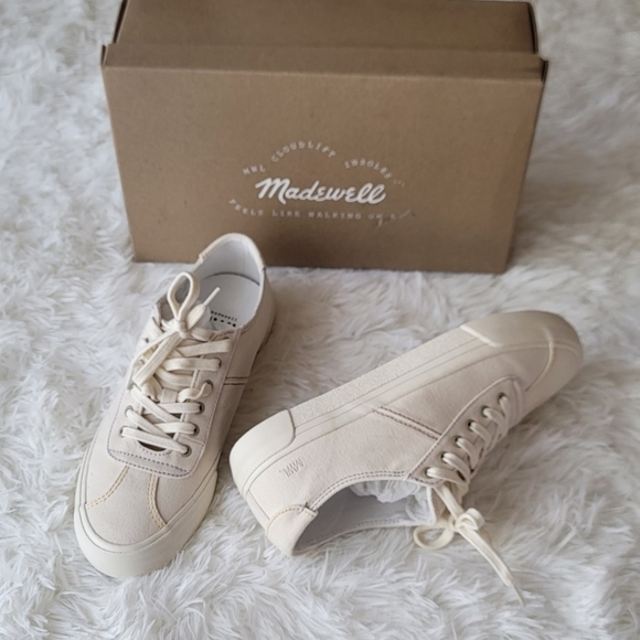 Madewell Shoes - Madewell Women's Sidewalk Low-Top Sneakers in (Re)sourced Canvas Size 7